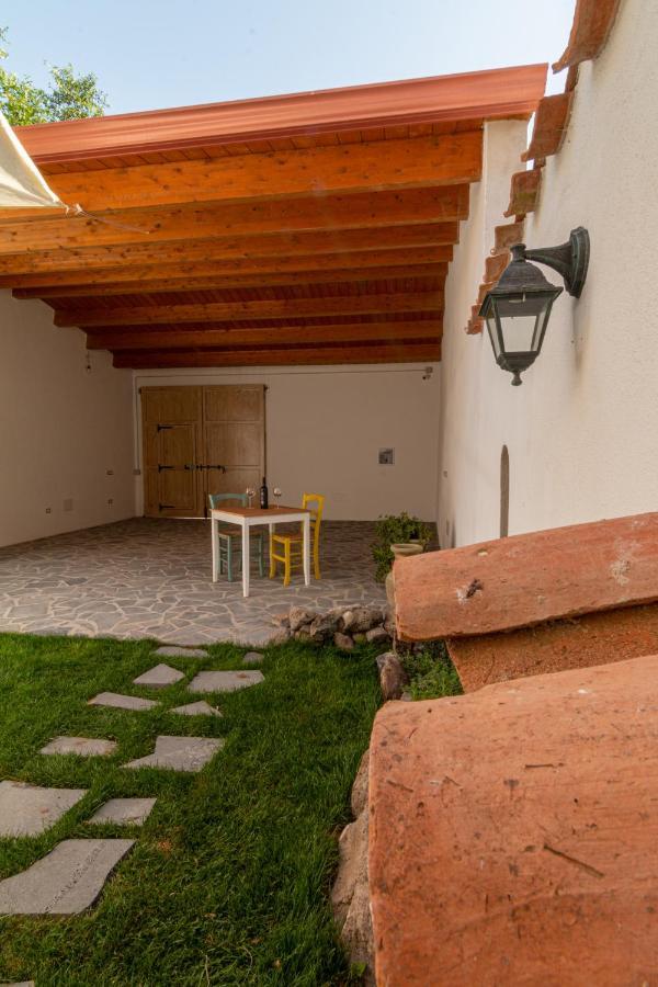 La Vecchia Dimora Bed and Breakfast Marrùbiu Exteriör bild