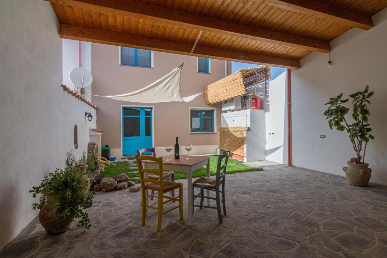 La Vecchia Dimora Bed and Breakfast Marrùbiu Exteriör bild